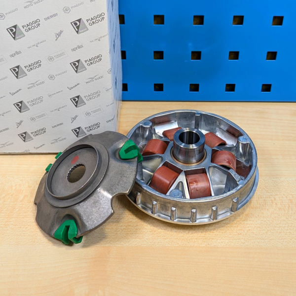 Original Piaggio / Aprilia / Gilera / Vespa Variator komplett 300ccm
