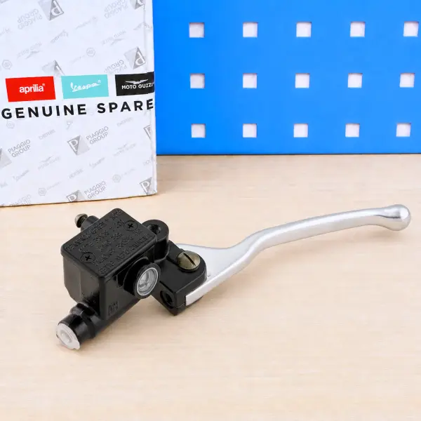 Original Piaggio Bremspumpe links ohne ABS
