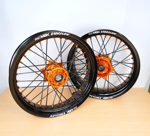 Radsatz 3.5+5.0x17 black / orange / black / orange