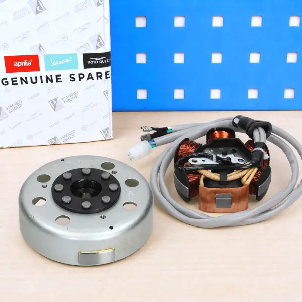 Original Piaggio Lichtmaschine komplett Stator und Rotor