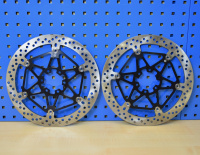 Original Aprilia Brembo Bremsscheiben vorne 330mm RSV4...